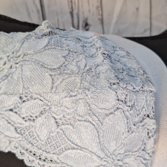VS pink  lace bralet sz XL - Picture 2 of 7
